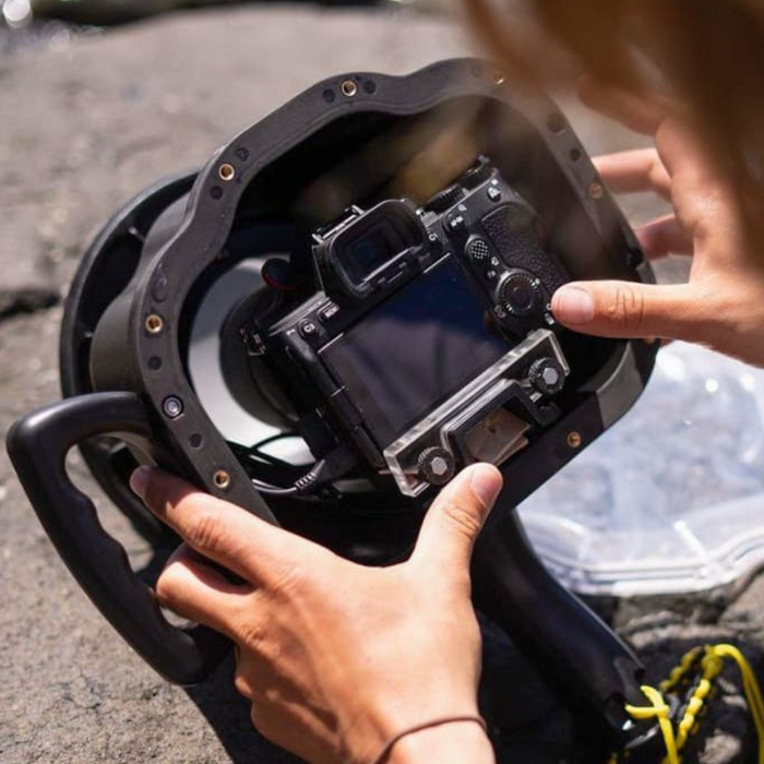 Underwater Camera Housings: The Complete Guide from GoPro to DSLR with GDome - GDome